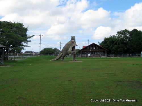 福岡県遠賀町、ふれあい広場公園のティラノサウルスが2021年3月1日にお亡くなりになりました