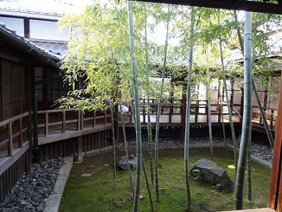 妙顕寺　孟宗竹の庭