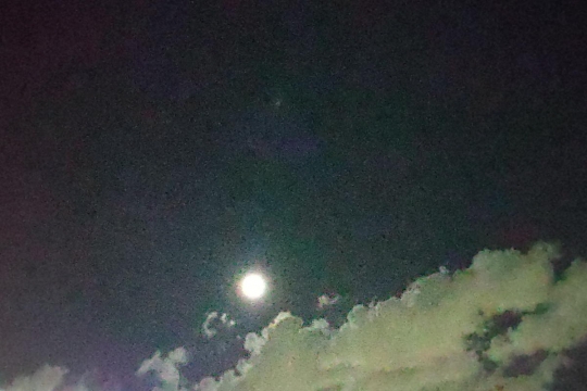 月明りと雲０２